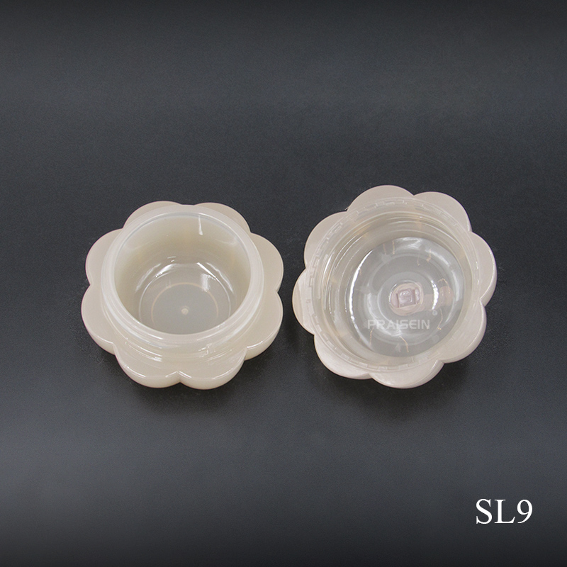 Private Label Cute Pumpkin-shaped Lip Moisturizing Cream Lip Balm Jars Cosmetic Packaging