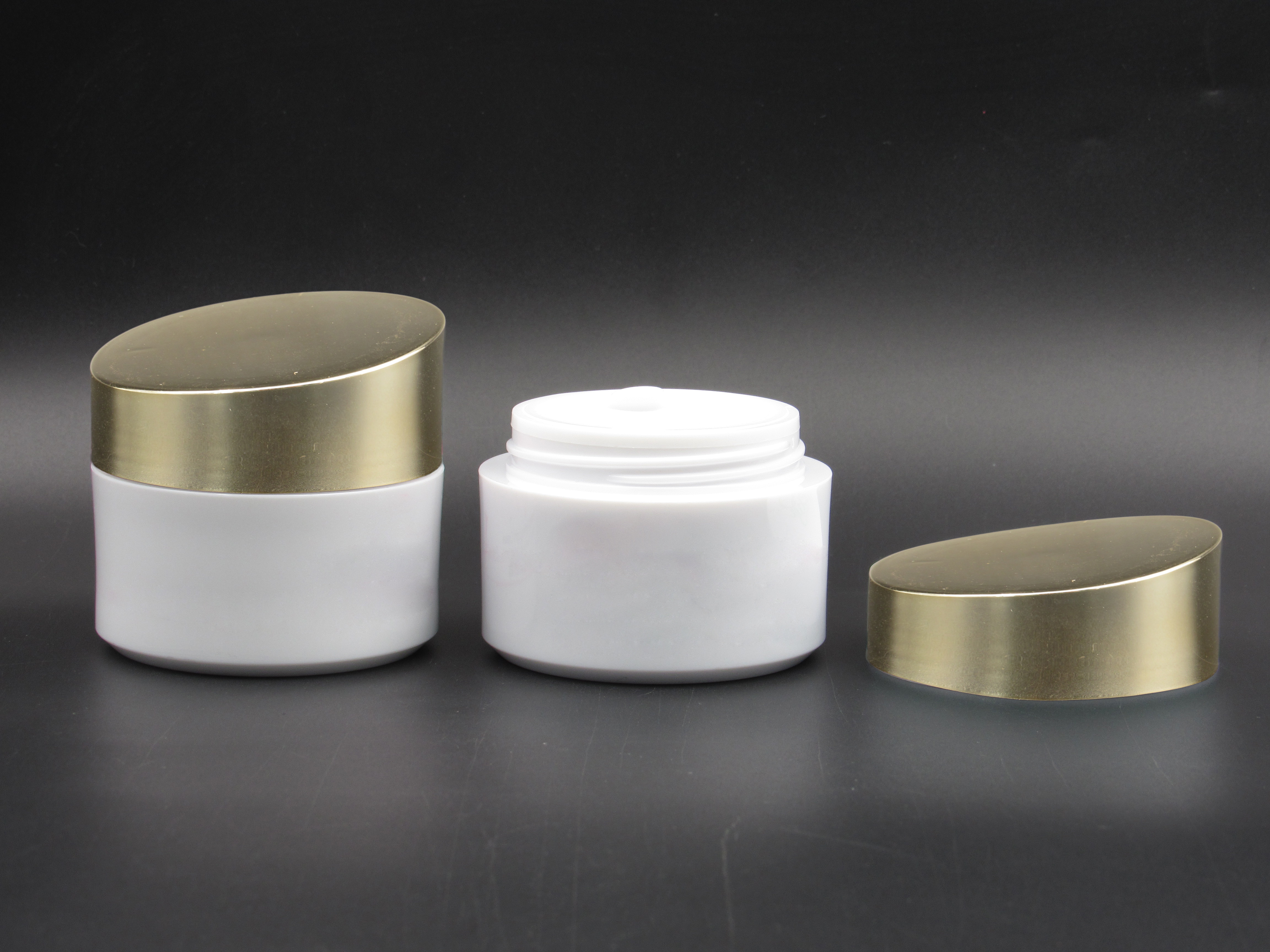 Custom design cheap 30ml 50ml plastic cosmetic cream jar