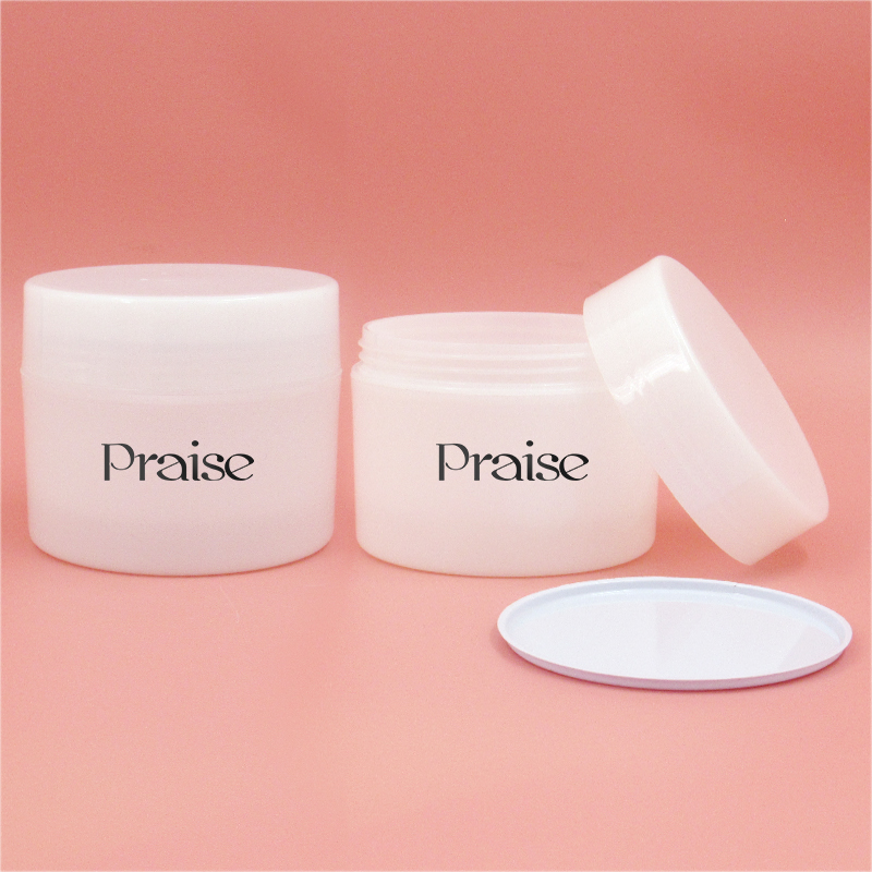 Manufacturer 150g/250g round plastic PP wide mouth cream jar cosmetic packaging sold white empty cream container with lining