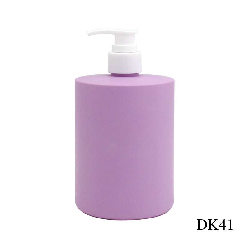 500ml rubberized paint designed round facial cleanser bottle, empty PE plastic lotion container with pump, shampoo bottle custom