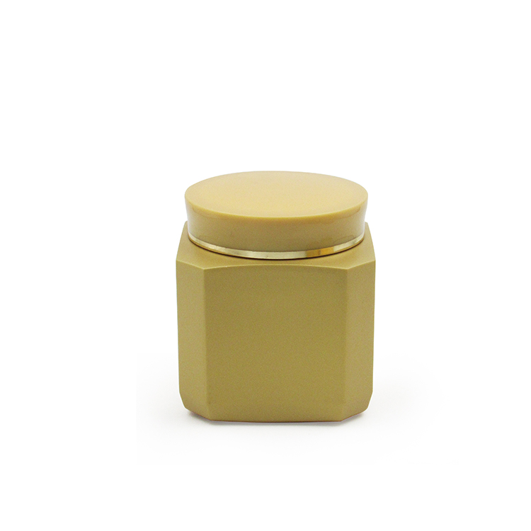 Wholesale Plastic Body cream container High capacity 700g empty Hair spray jar cosmetic packaging