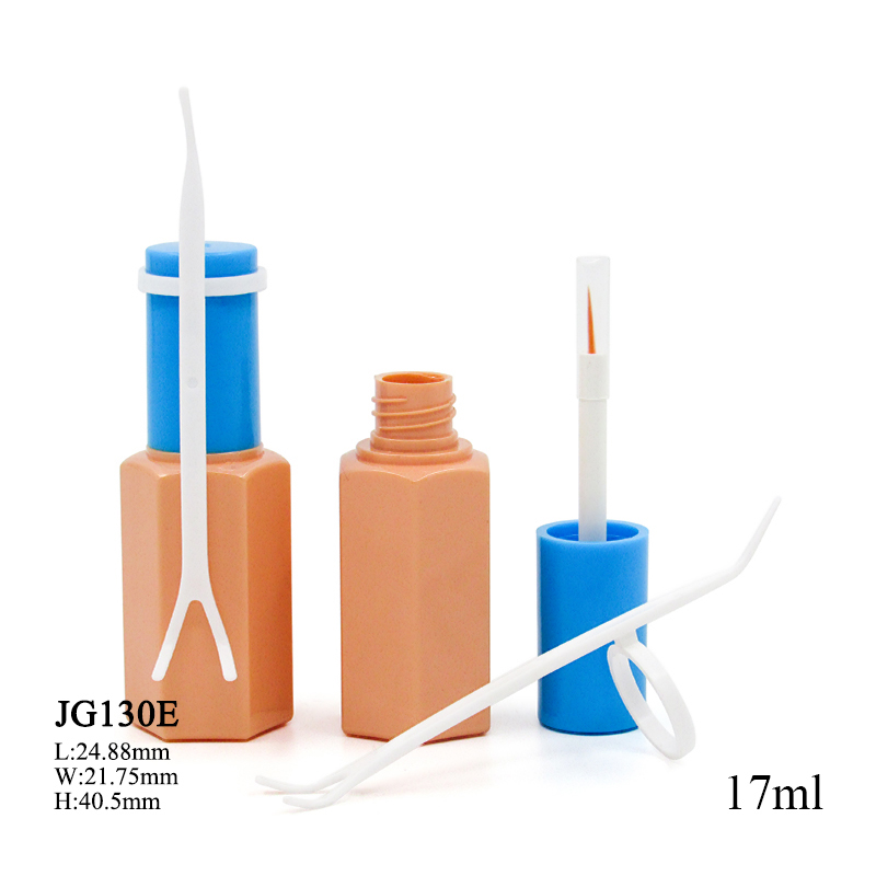 Cosmetic new item plastic mini 16/17ml makeup empty eyelid glue bottle container packaging with Y-type Beauty tools stick