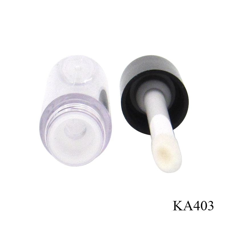 Specialized production cosmetics packaging 12.5ml empty clear plastic concealer tube, round concealer liquid bottle with brush