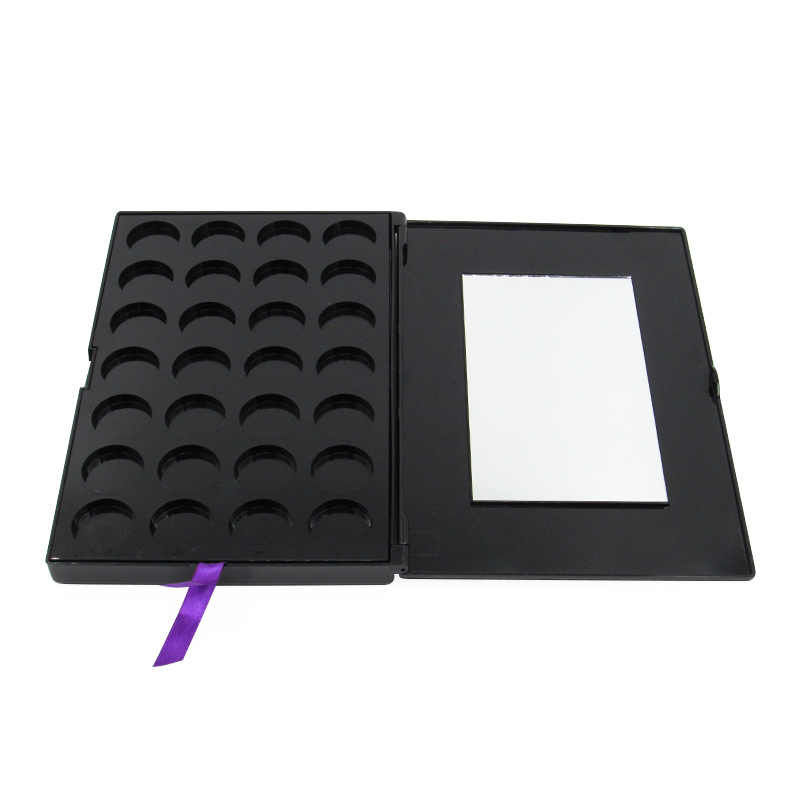 56-color square black plastic makeup palette, 2 layers multi-color eye shadow packaging case with mirror is welcome to customize