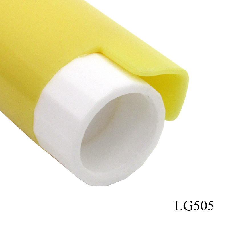 Private brand custom plastic cosmetic tubes empty kids lip balm tubes packaging sold