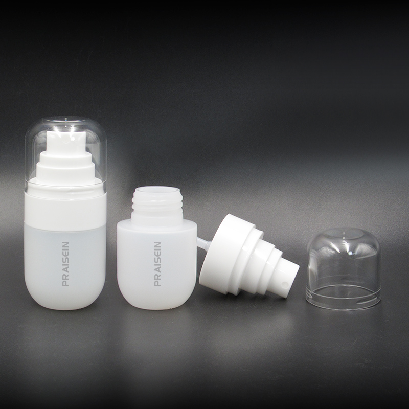 White plastic cosmetic bottle white lotion pump bottle empty plastic spray bottle toner container