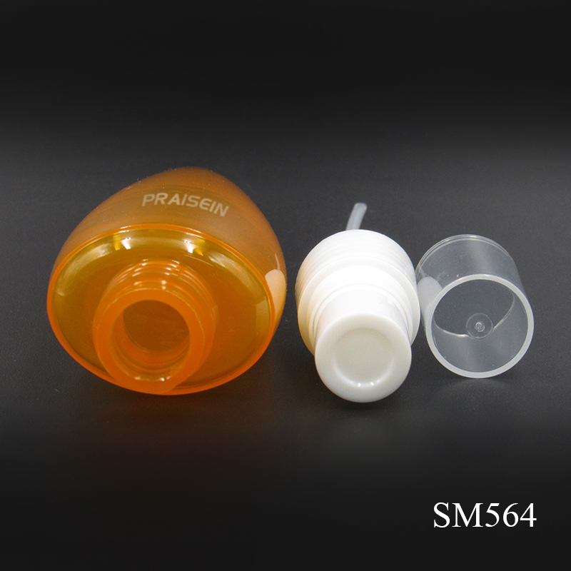 Empty spray plastic bottles cosmetic containers wholesale custom 20ml small portable essential oil spray bottle packaging