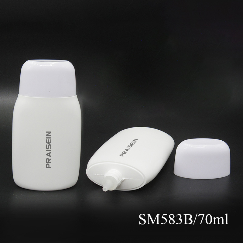 Plastic white cosmetic squeeze bottle custom 50ml/70ml empty hand cream bottle, sunscreen cream packaging