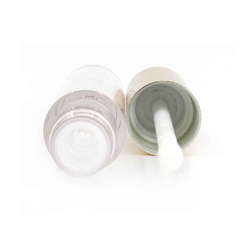 Professional cosmetics manufacturers wholesale 4ml PETG plastic eco-friendly round transparent lipgloss tube container packaging