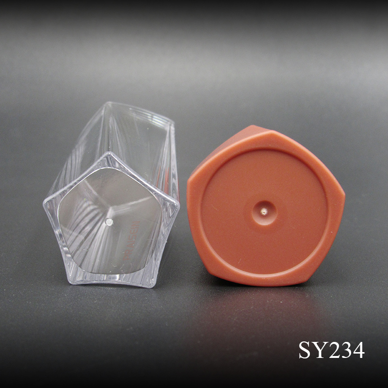 Professional cosmetic packaging manufacturer Empty lip balm tube Plastic pentagonal lip balm container packaging 3.8g