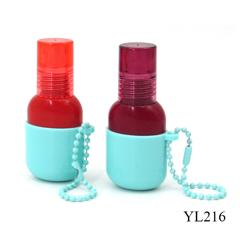 Wholesale plastic lip gloss tube packaging 10ml empty cosmetic lip gloss container with chain, custom private label