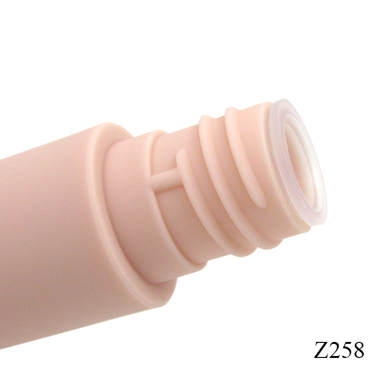 Custom process round clear plastic lip gloss tube packaging 5ml empty scrub lip gloss container bottle with applicator